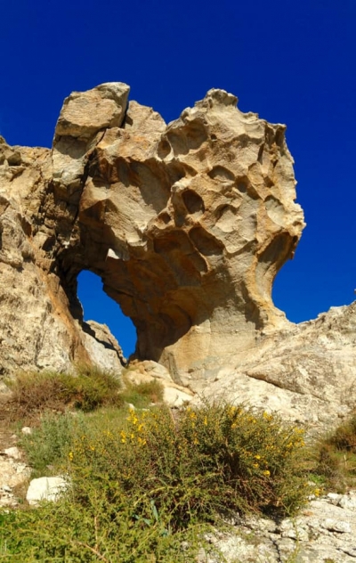 è indrentu a so arca di petra
